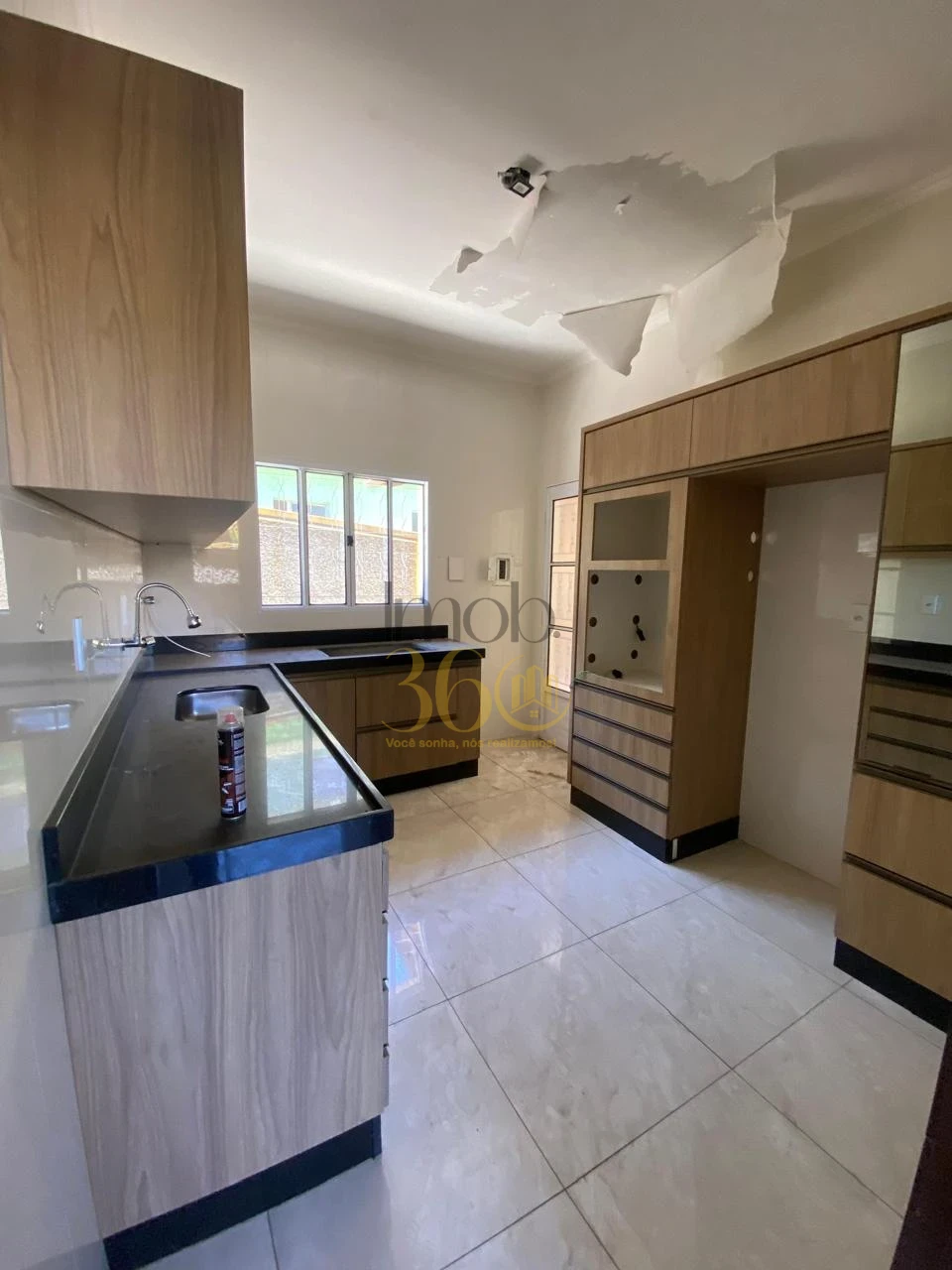 Imagens do imóveis CASA Á VENDA -  AMAZONAS