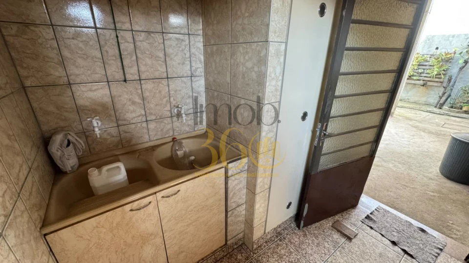 Imagens do imóveis CASA À VENDA - BRASIL  INDUSTRIAL
