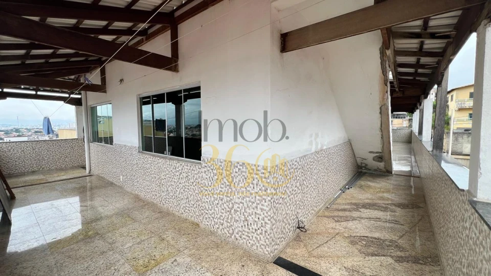 CASA Á VENDA -  DIAMANTE (BARREIRO)