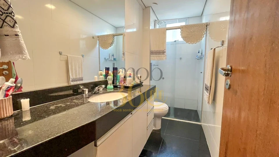 COBERTURA Á VENDA - BAIRRO BURITIS