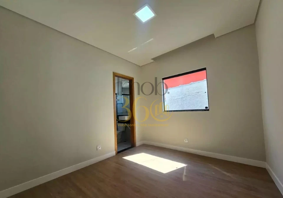 Imagens do imóveis CASA À VENDA - ITAIPU, TIROL