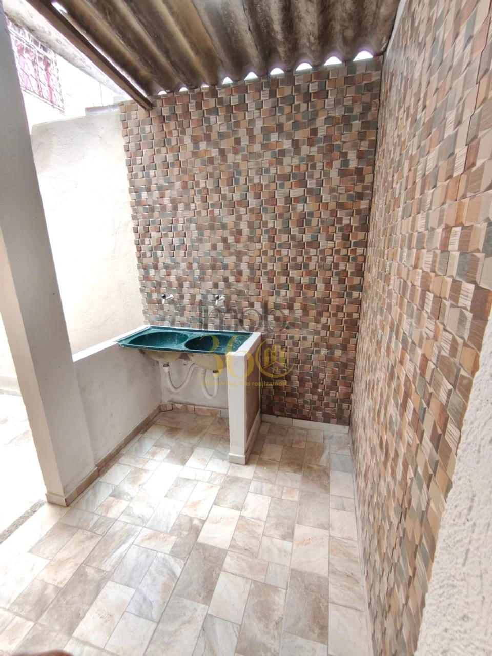 CASA Á VENDA -  OITIS (CONTAGEM)