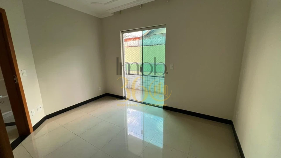 Imagens do imóveis ÁREA PRIVATIVA Á VENDA - BARREIRO