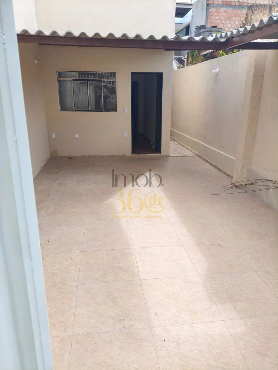 CASA Á VENDA -  OITIS (CONTAGEM)