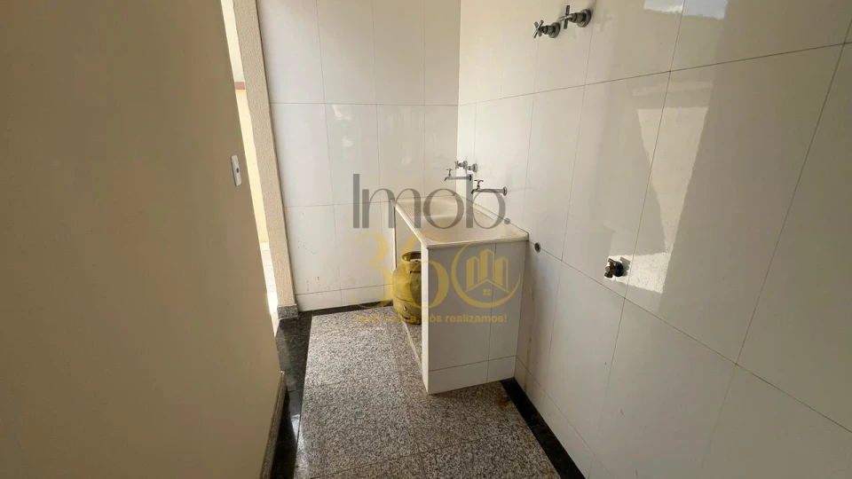 Imagens do imóveis CASA À VENDA - BAIRRO SANTA HELENA