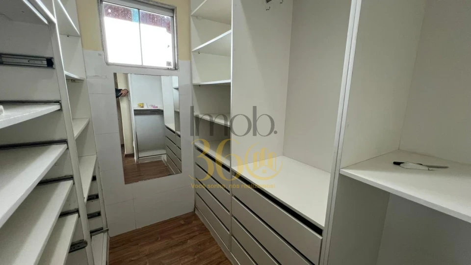 CASA Á VENDA -  DIAMANTE (BARREIRO)