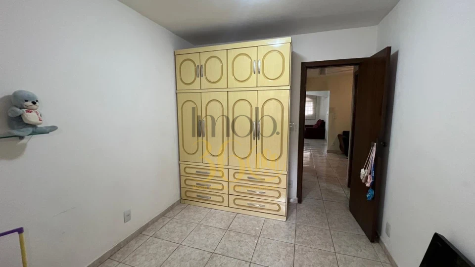 CASA Á VENDA -  TEIXEIRA DIAS (BARREIRO)