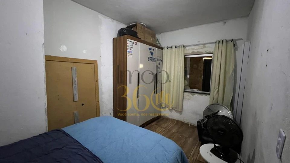 CASA Á VENDA - BRASIL INDUSTRIAL