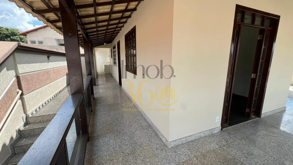 Imagens do imóveis CASA À VENDA - BAIRRO SANTA HELENA