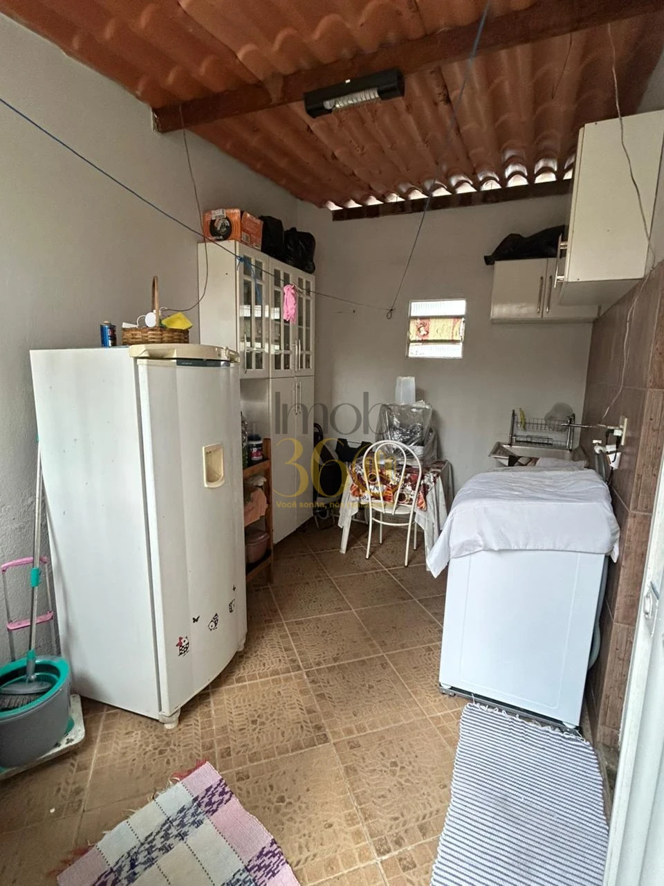 CASA Á VENDA - MILIONÁRIOS