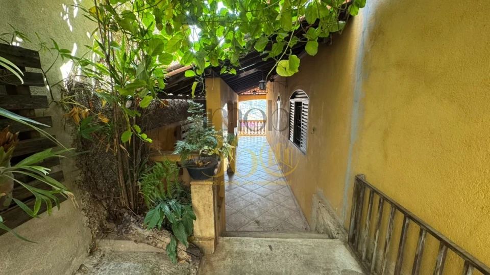 Imagens do imóveis CASA À VENDA - BRASIL  INDUSTRIAL