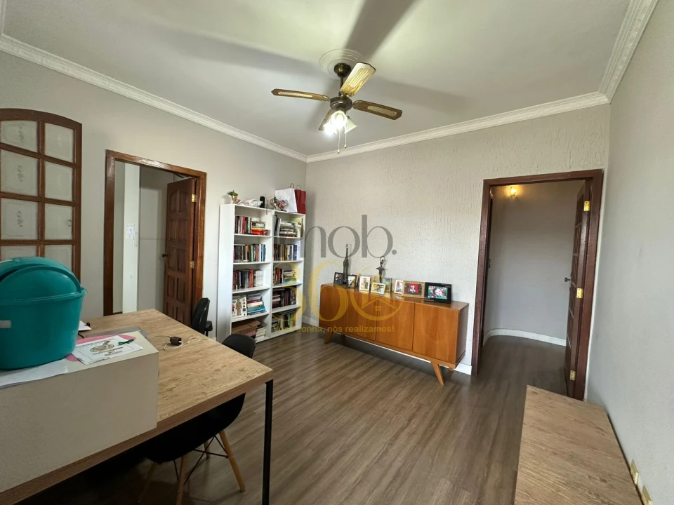 Imagens do imóveis CASA Á VENDA - BAIRRO INDUSTRIAL