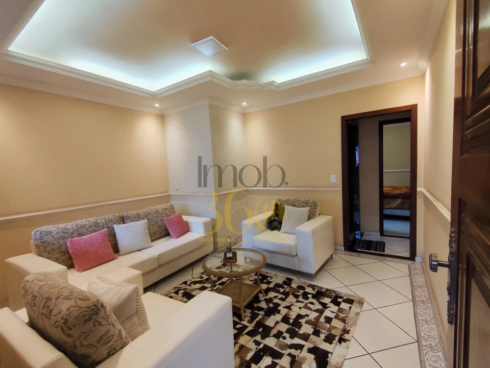 Casa, 4 quartos, 200 m² - Foto 1