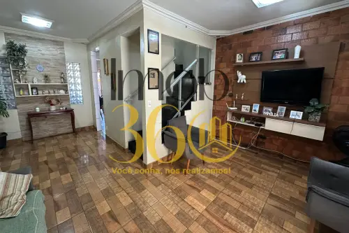 Excelente Casa à venda Teixeira Dias