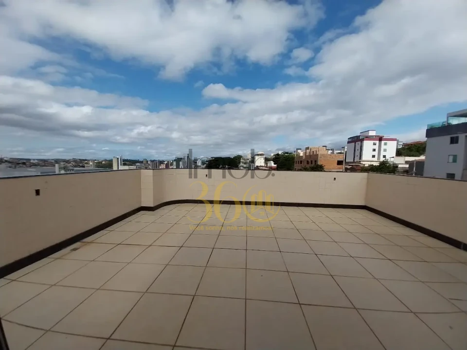 COBERTURA APARTAMENTO - BARREIRO