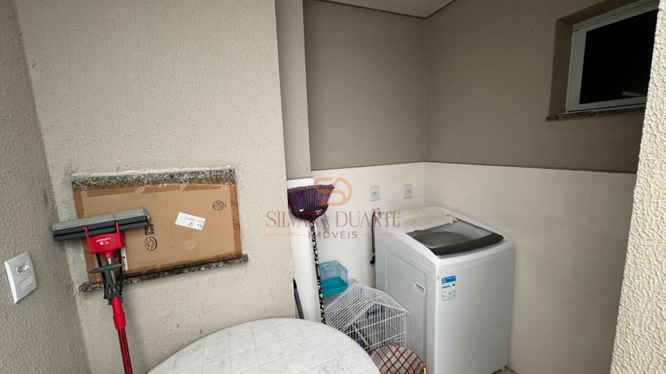 Imagens do imóveis Sobrado à venda em Bal. Pereque, 400 metros do Mar