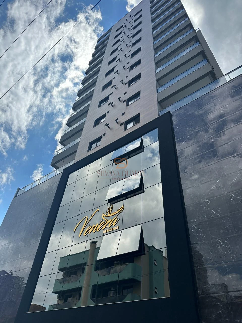 Imagens do imóveis APARTAMENTO À VENDA EM MEIA PRAIA PRONTO PARA MORAR