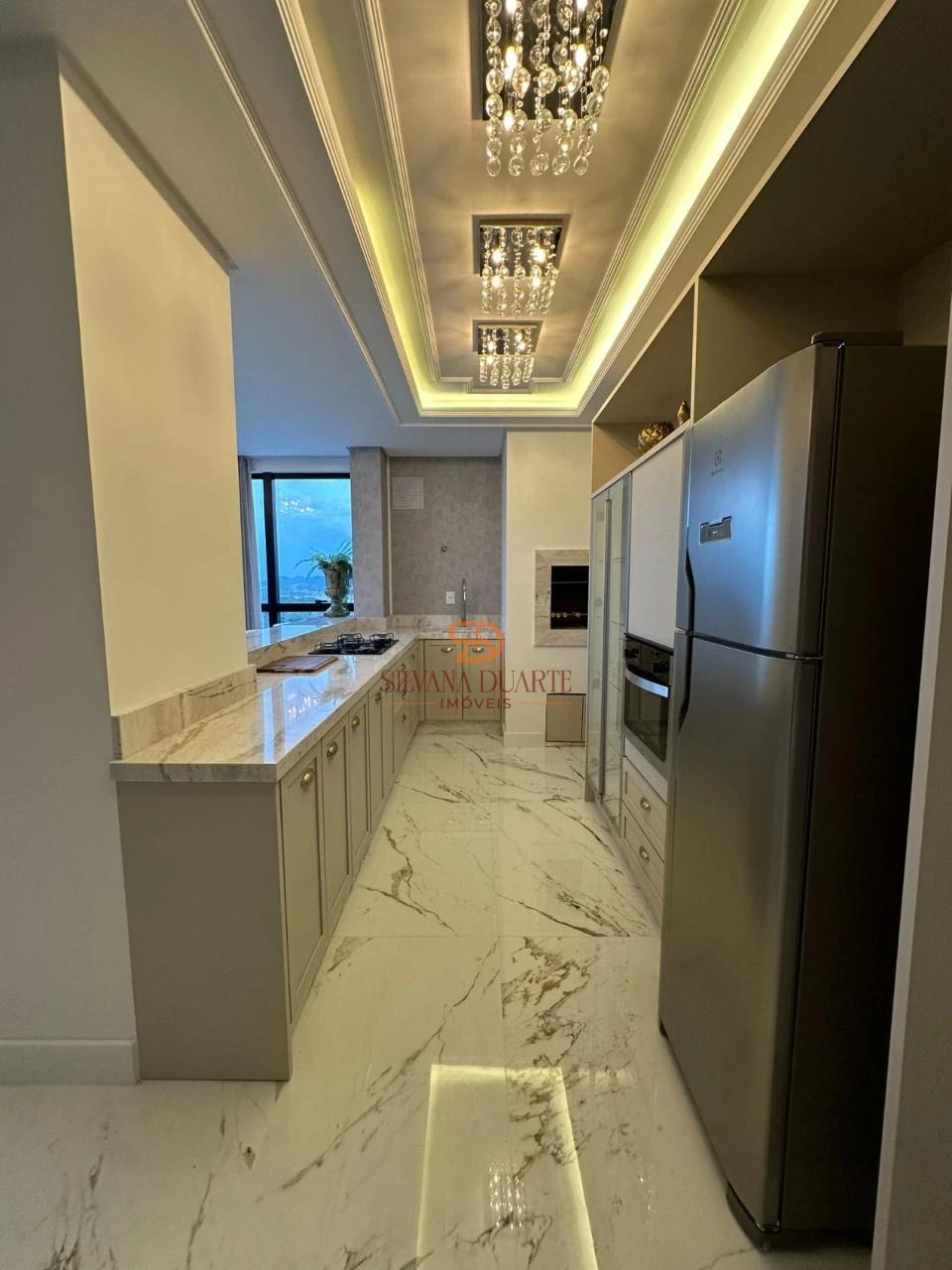 Imagens do imóveis APARTAMENTO À VENDA EM MEIA PRAIA PRONTO PARA MORAR