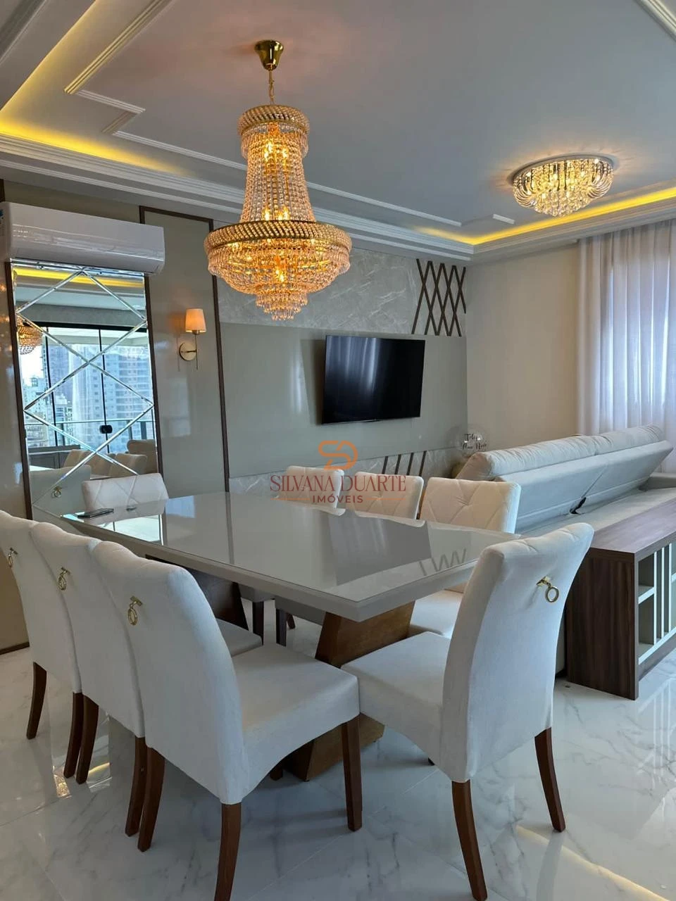 Imagens do imóveis APARTAMENTO À VENDA EM MEIA PRAIA PRONTO PARA MORAR