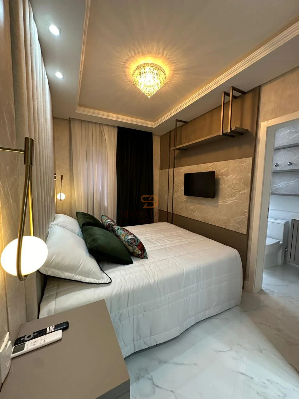 Imagens do imóveis APARTAMENTO À VENDA EM MEIA PRAIA PRONTO PARA MORAR