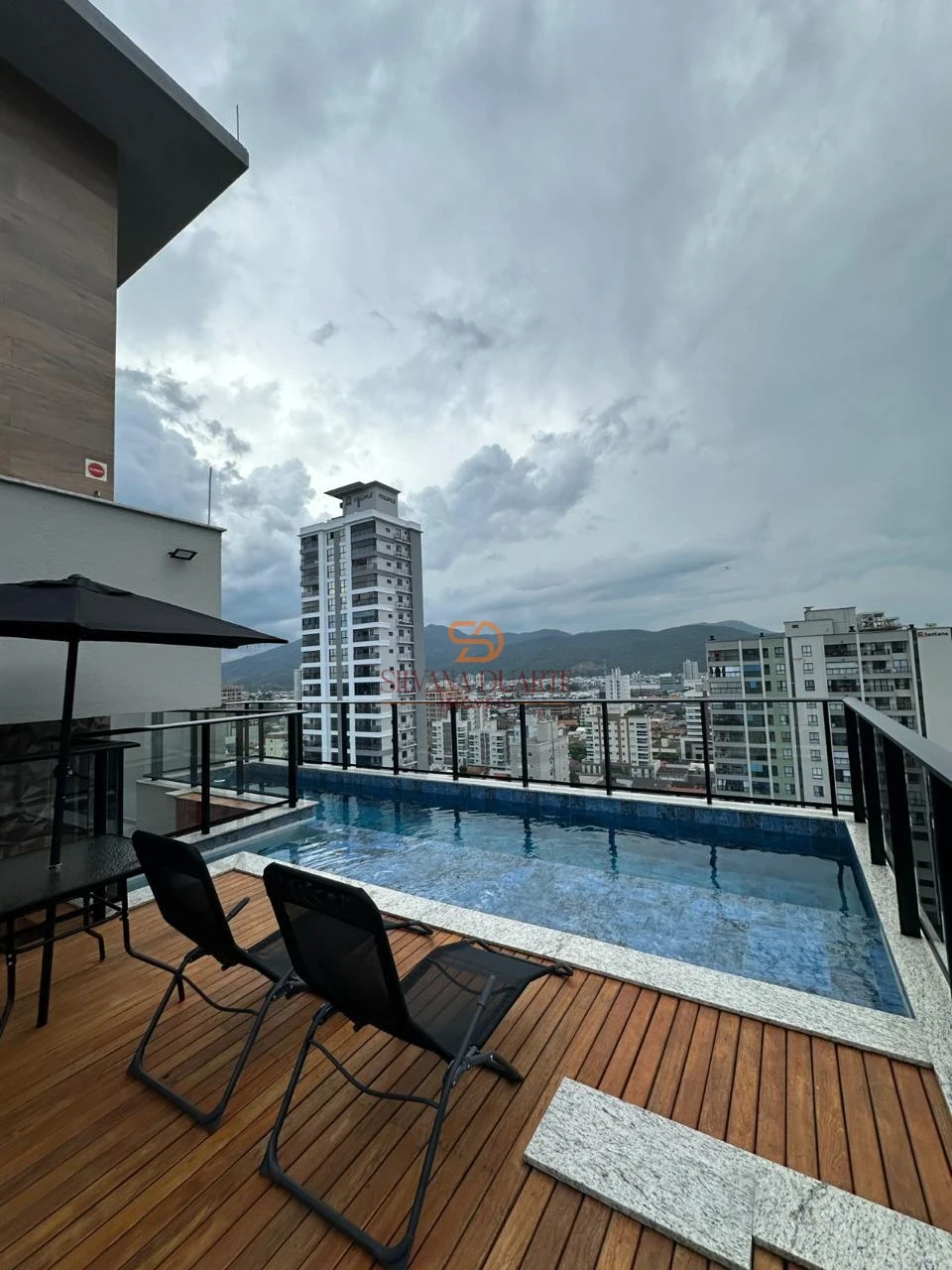 Imagens do imóveis APARTAMENTO À VENDA EM MEIA PRAIA PRONTO PARA MORAR