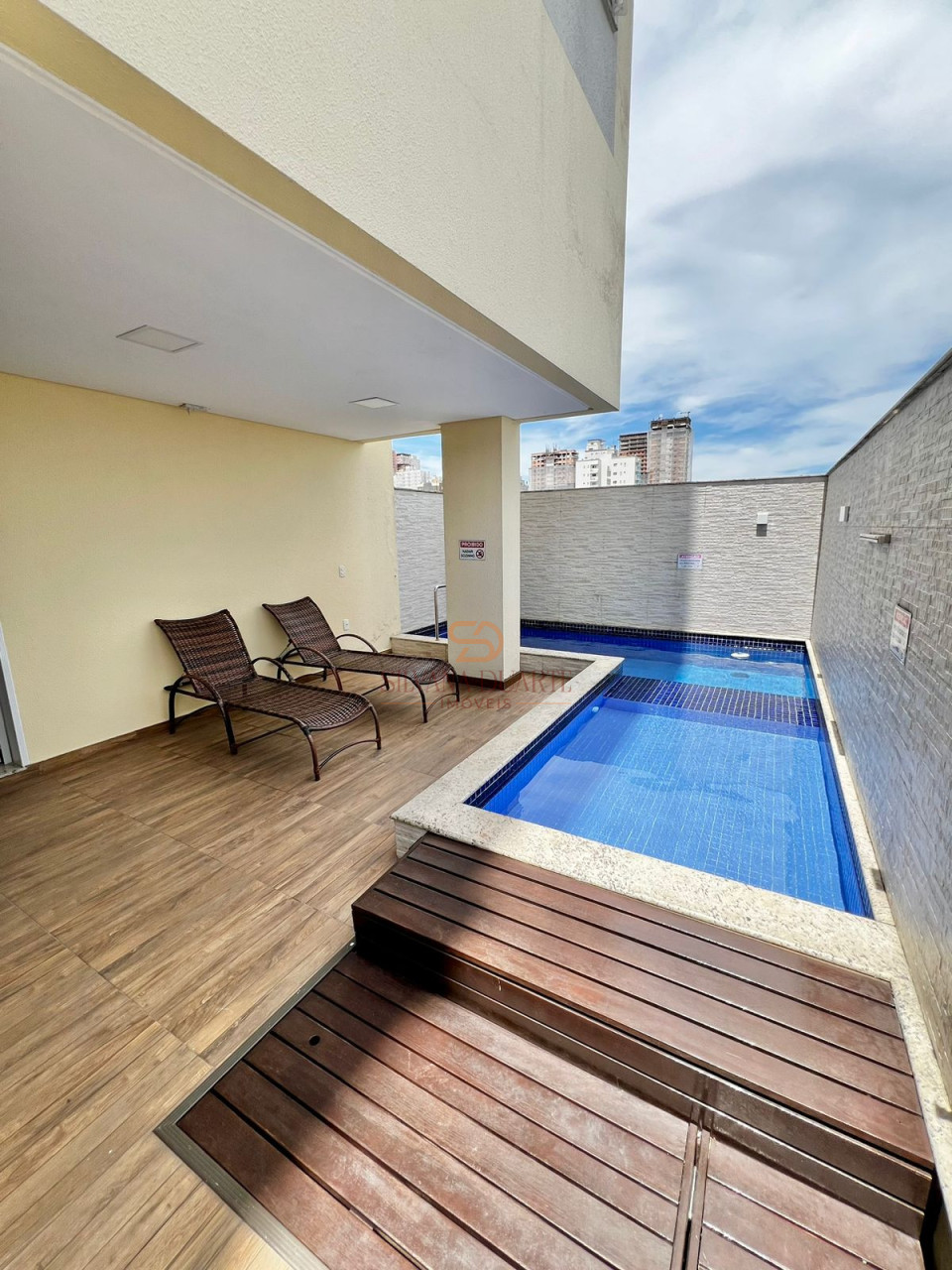 Imagens do imóveis Apartamento à vende em Meia Praia - REGIÃO CENTRAL