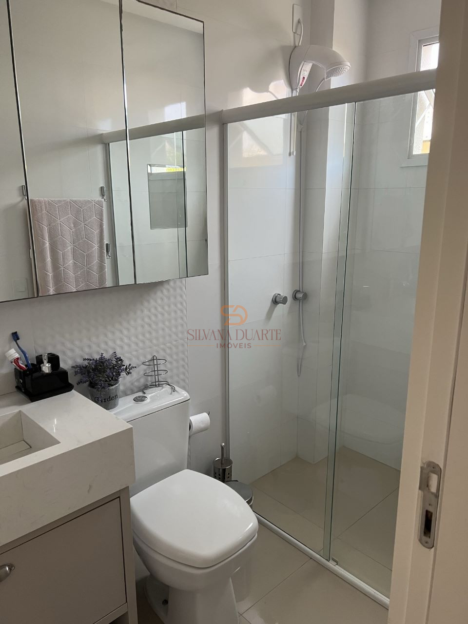 Imagens do imóveis Apartamento à vende em Meia Praia - REGIÃO CENTRAL