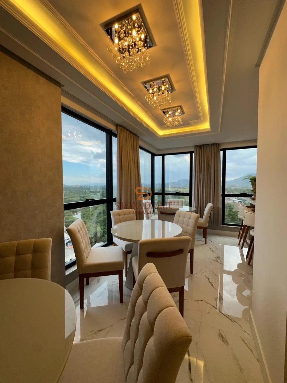 Imagens do imóveis APARTAMENTO À VENDA EM MEIA PRAIA PRONTO PARA MORAR