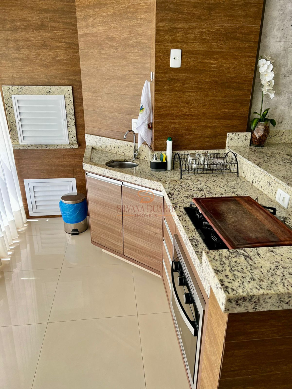 Imagens do imóveis Apartamento à vende em Meia Praia - REGIÃO CENTRAL