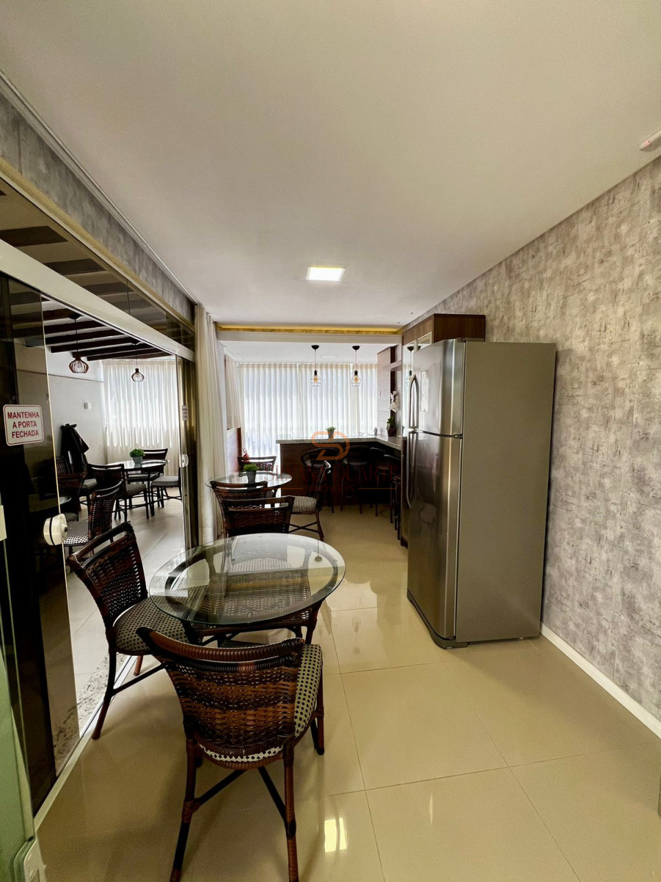Imagens do imóveis Apartamento à vende em Meia Praia - REGIÃO CENTRAL