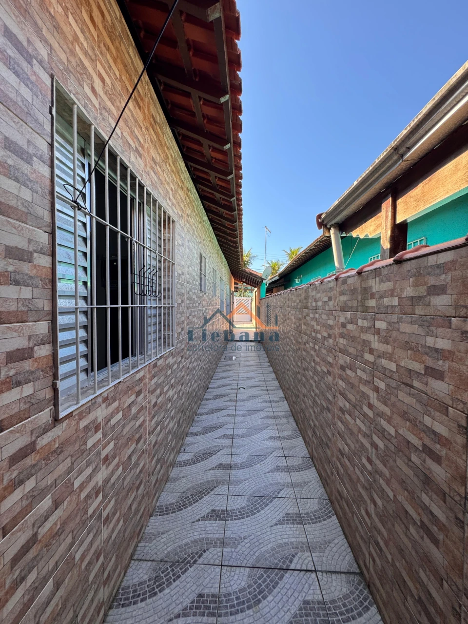 Imagens do imóveis Casa Geminada 1 Dormitório 1 Suite 2 Vagas De Garagem