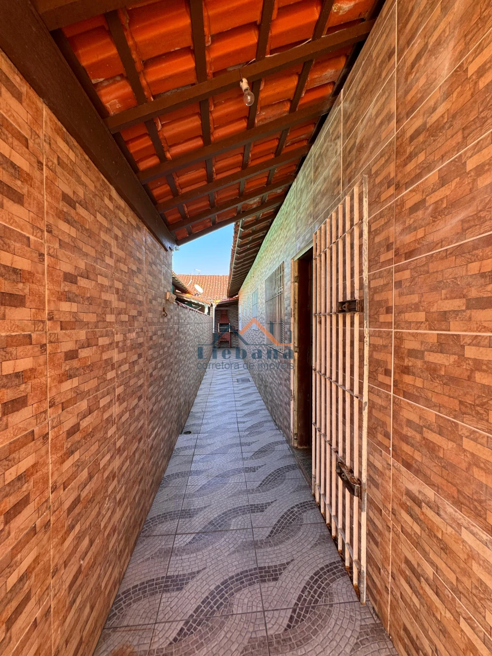 Imagens do imóveis Casa Geminada 1 Dormitório 1 Suite 2 Vagas De Garagem