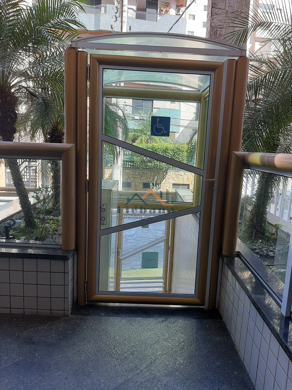 Imagens do imóveis APARTAMENTO COM CHURRASQUEIRA A CARVÃO