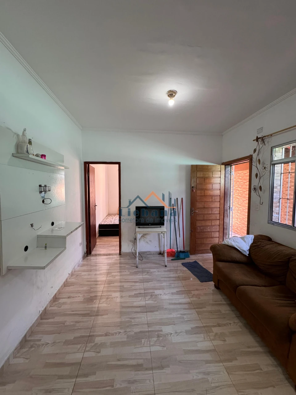 Imagens do imóveis Casa Geminada 1 Dormitório 1 Suite 2 Vagas De Garagem