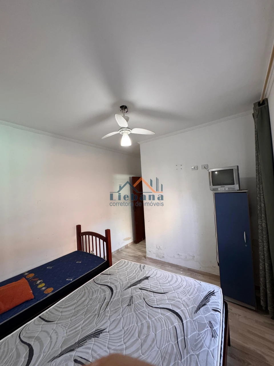 Imagens do imóveis Casa Geminada 1 Dormitório 1 Suite 2 Vagas De Garagem