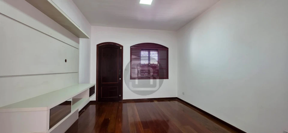 Imagens do imóveis CASA A VENDA COM 188 M² EM CAMBÉ