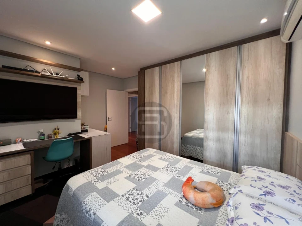 Imagens do imóveis Porteira Fechada! - Casa à venda no Condomínio Fechado Santana Residence