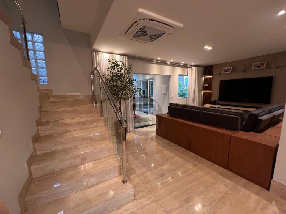 Imagens do imóveis Porteira Fechada! - Casa à venda no Condomínio Fechado Santana Residence