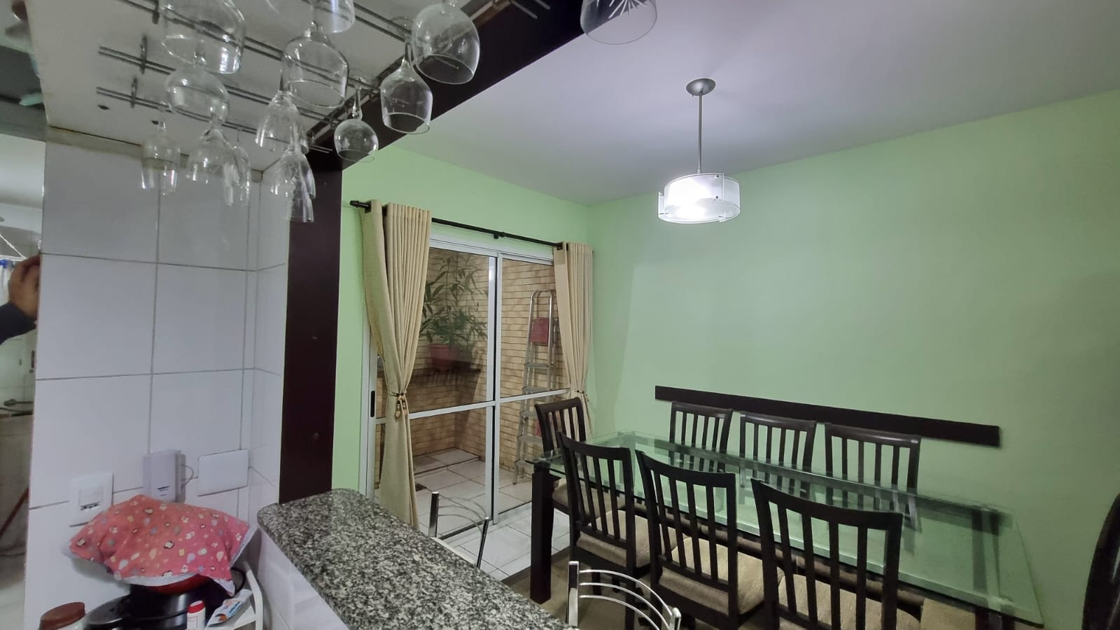 Imagens do imóveis Sobrado á venda em Condominio fechado, 3 quartos, sendo 1 suíte, 2 vagas, espaço gourmet, próxima a futura extensão linha verde do metro