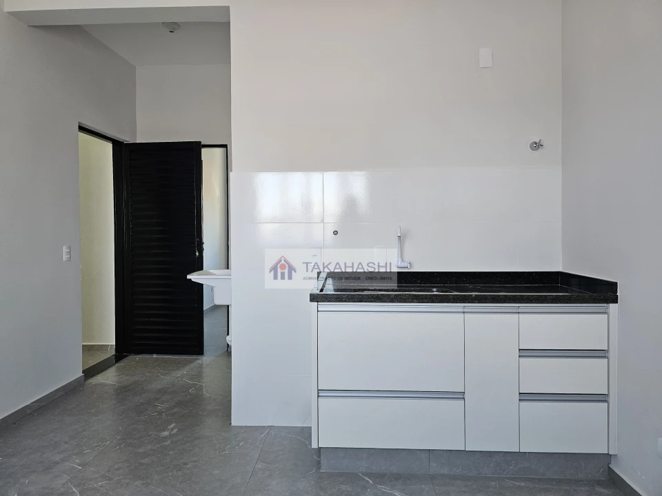 Kitnet para alugar com garagem