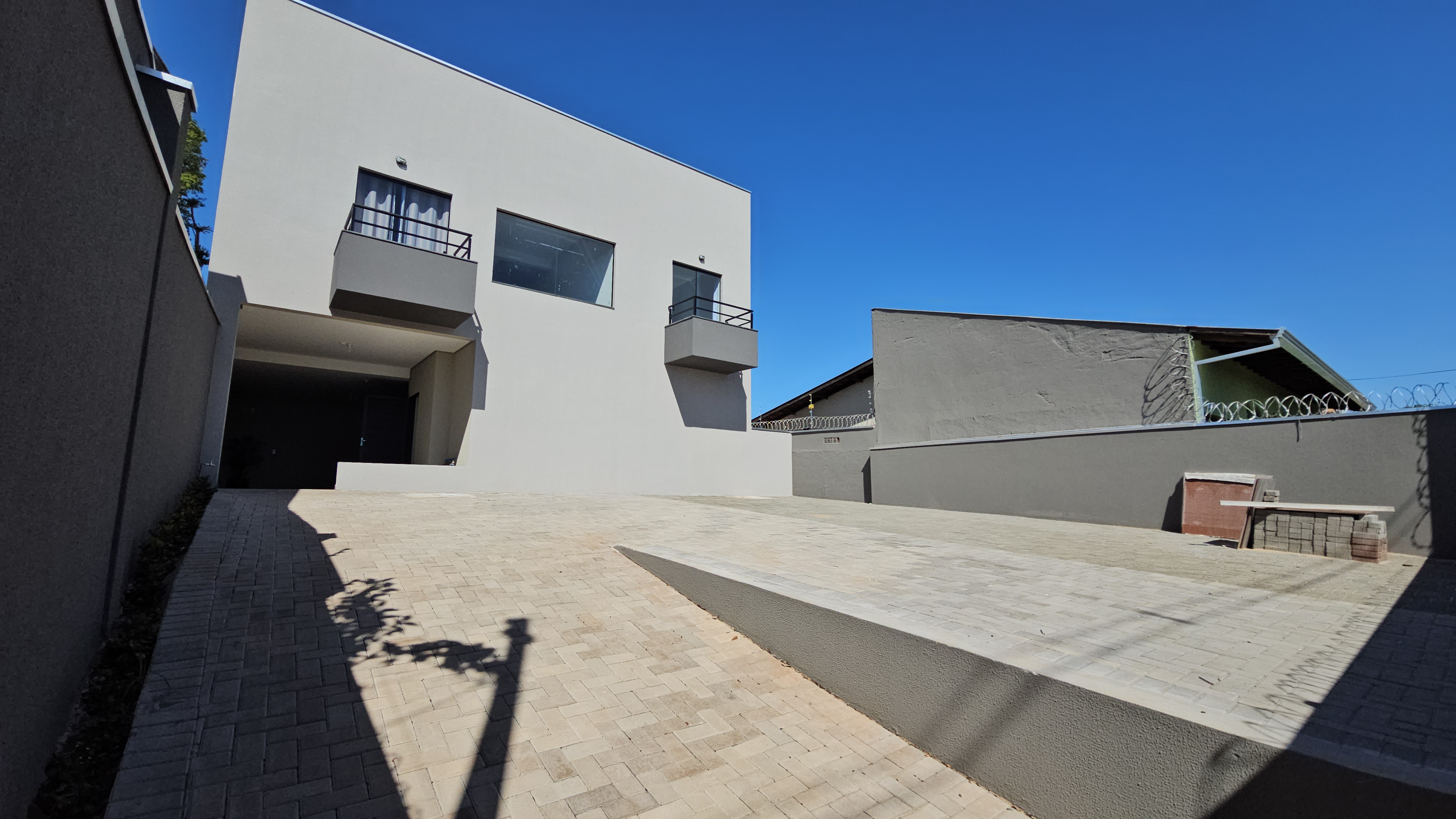 Kitnet para alugar com garagem