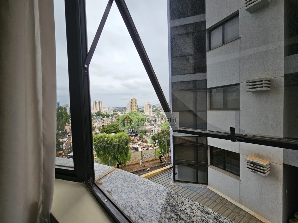 Apartamento Á Venda  - 01 QUARTO, SALA e COZINHA, SEM GARAGEM - CENTRO