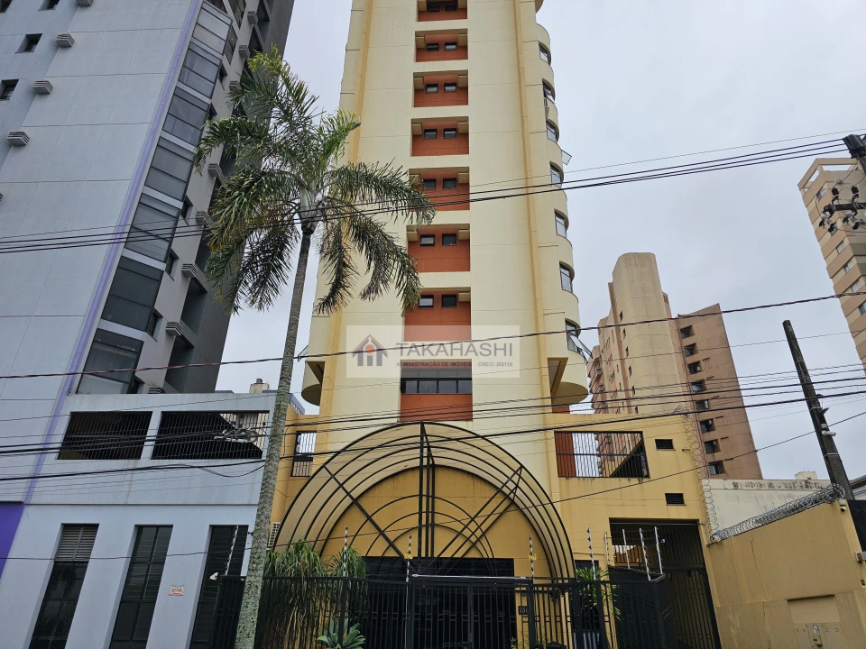 Apartamento Á Venda  - 01 QUARTO, SALA e COZINHA, SEM GARAGEM - CENTRO