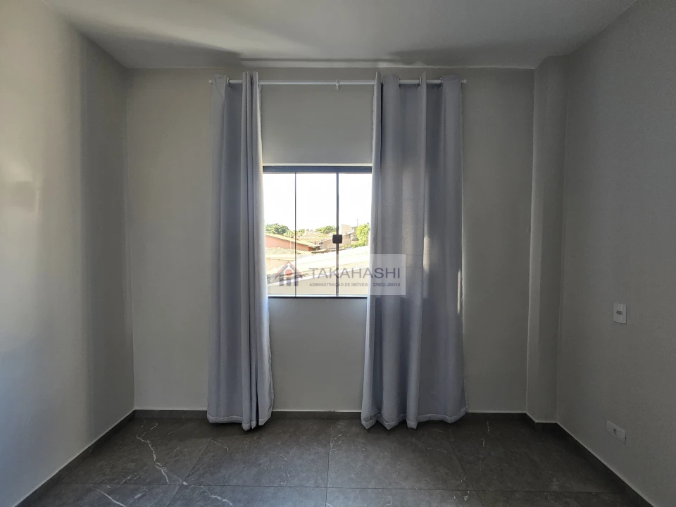 Kitnet para alugar com garagem