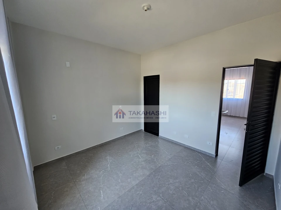 Kitnet para alugar com garagem