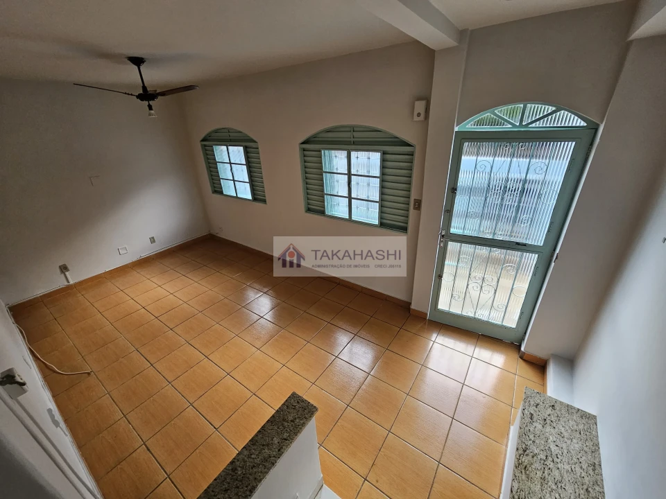 Casa Geminada Para Alugar ao lado do Lago 2