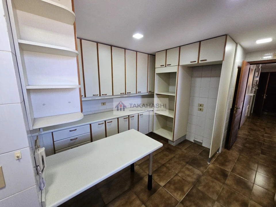 Apartamento À Venda Ed. Manhattan Londrina