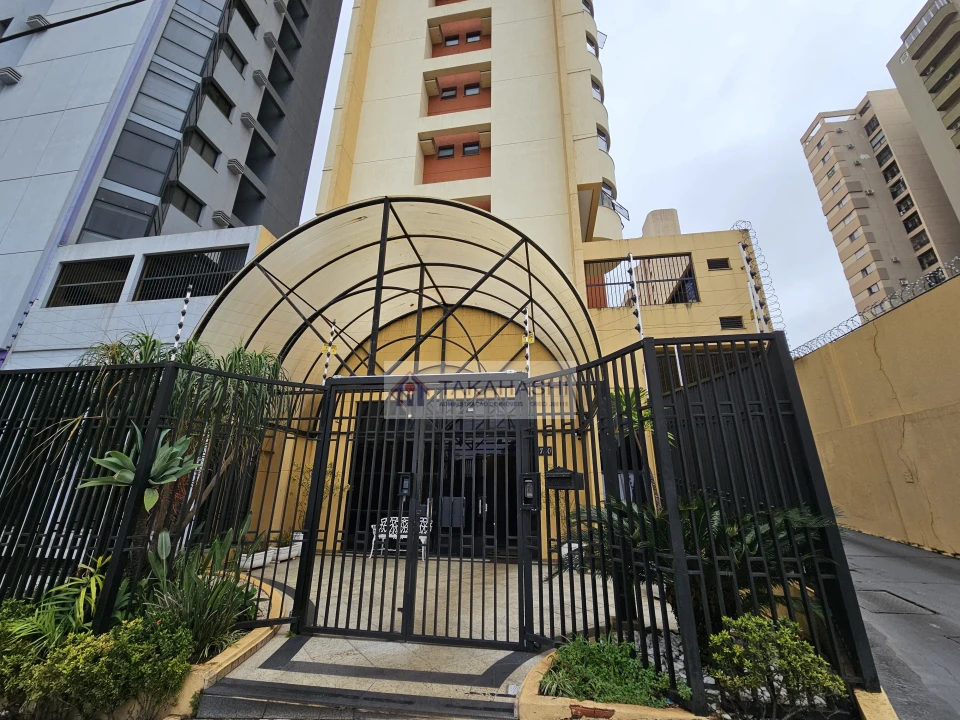 Apartamento Á Venda  - 01 QUARTO, SALA e COZINHA, SEM GARAGEM - CENTRO