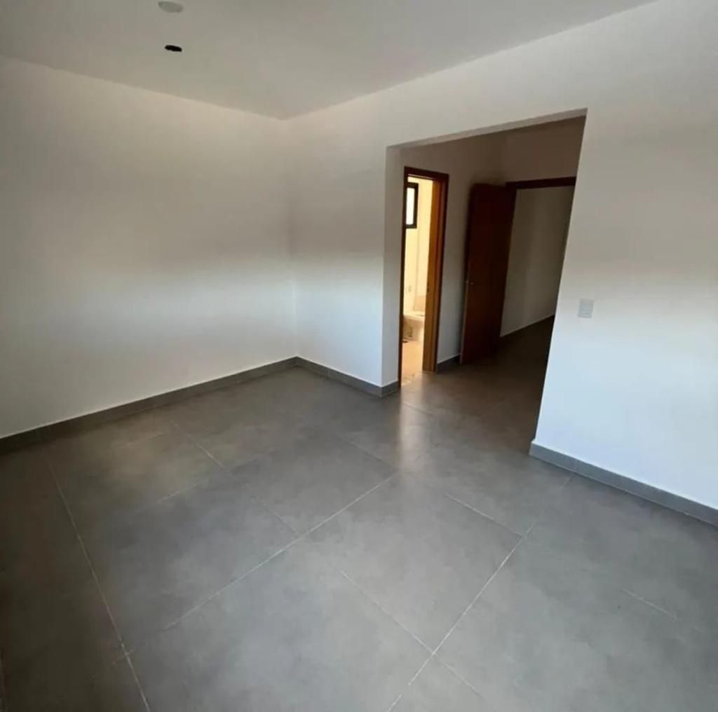 Sobrado à Venda no Condomínio Jardins Porto - R$ 1.100.000,00