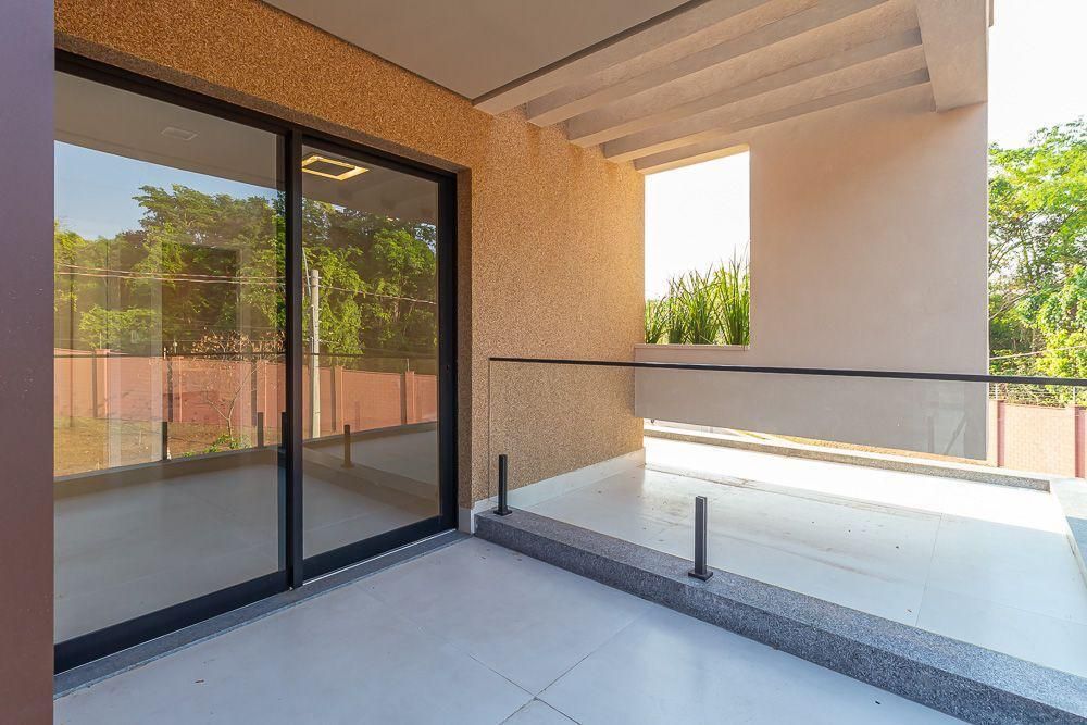 3 Suítes, Piscina e Muito Mais: Sobrado no Jardins Barcelona